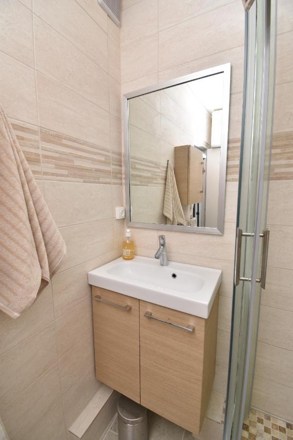 T2 Entierement Renove Chabian Port Camargue Apartment Le Grau-du-Roi Ngoại thất bức ảnh